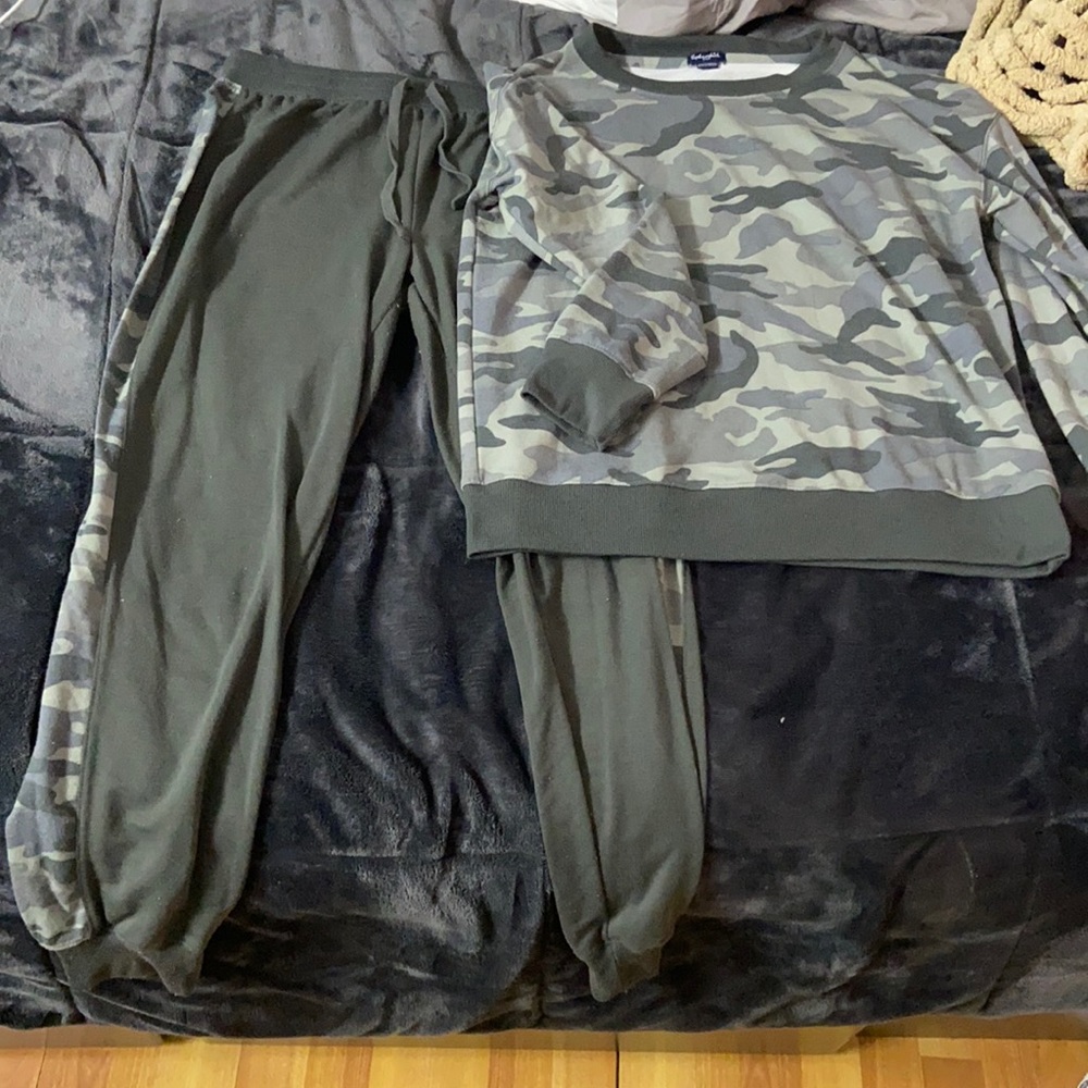 Sweat suit